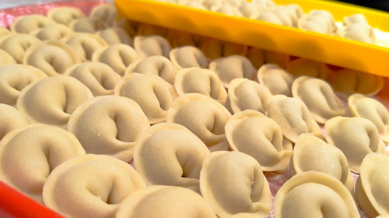 Леплю пельмени 🥟 пельмешки, пельмяши 😁🤤Домашние, с любовью ☀️