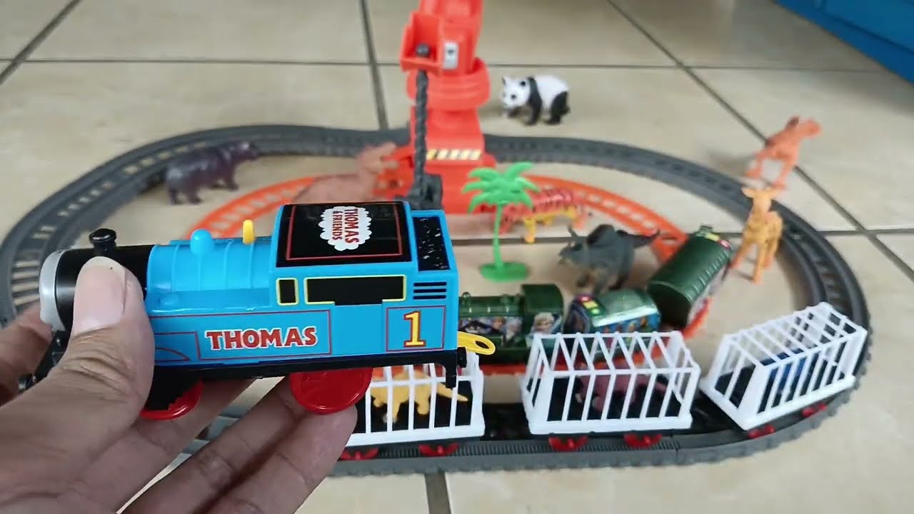 Unboxing Mainan Kereta Api Thomas and friends Membawa Dinosaurus Thomas Frozen