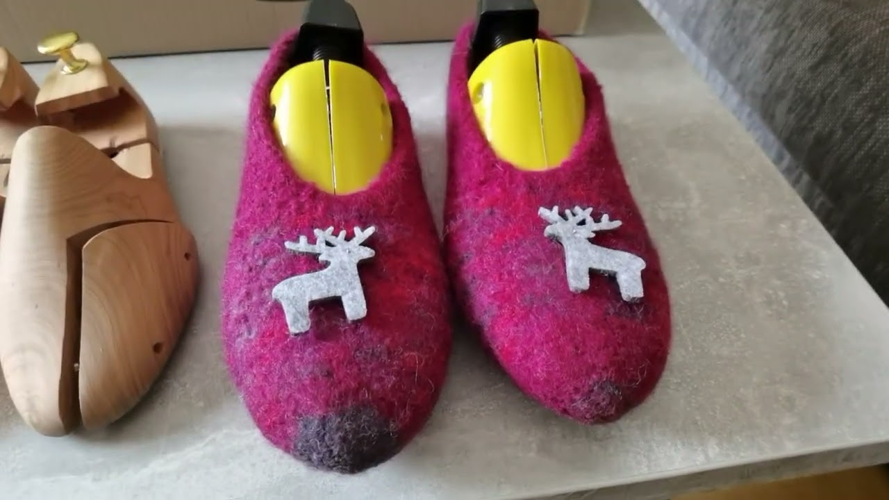 ВАЛЯННЫЕ ТАПОЧКИ ИЗ ОСТАТКОВ ПРЯЖИ! ТРЕНЕРУЕМ ПАЛЬЦЫ И МОЗГИ ОДНОВРЕМЕННО! I#1545