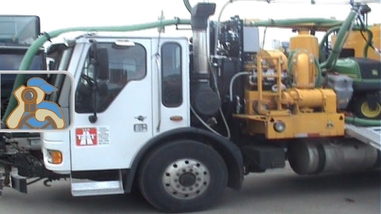 Пожиратель разметки Stripe Hog SH8000 на шасси Freightliner CONDOR