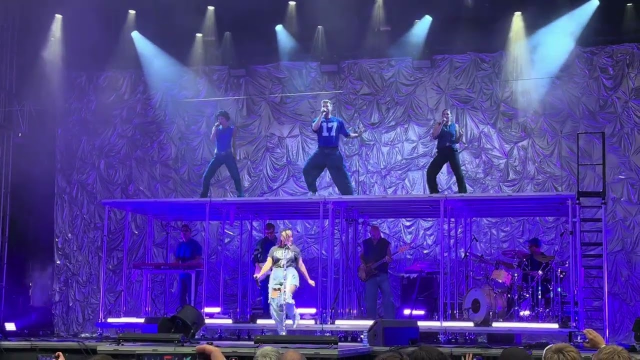 Ewa Farna - Uvod, No a co (Jihlava, Vysočina Fest, 03.07.2025)