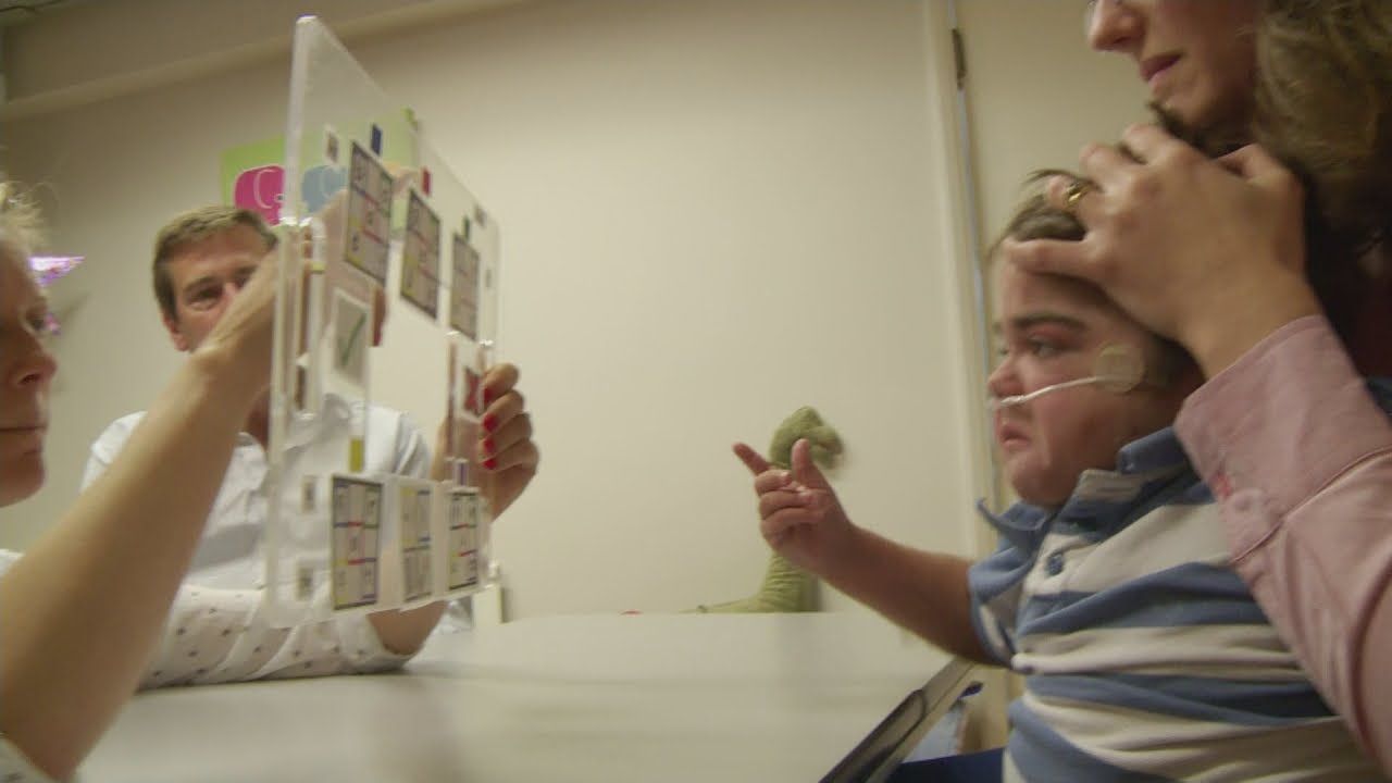 Boy with locked-in syndrome learns to communicate with his eyes