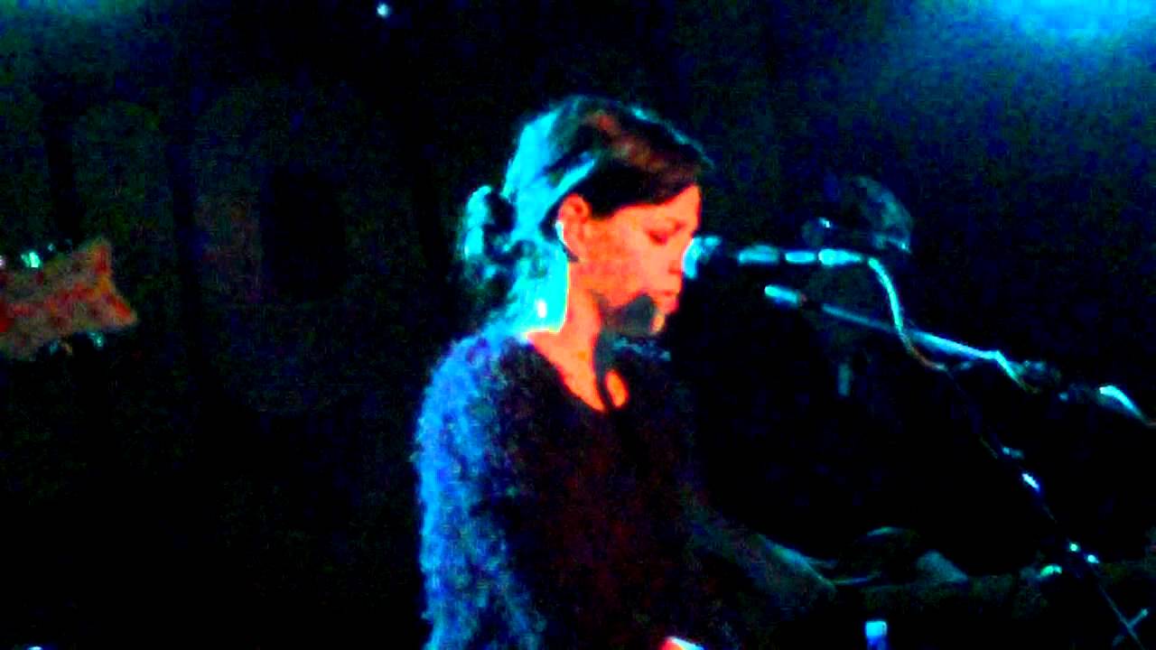 Brooke Fraser  performs 