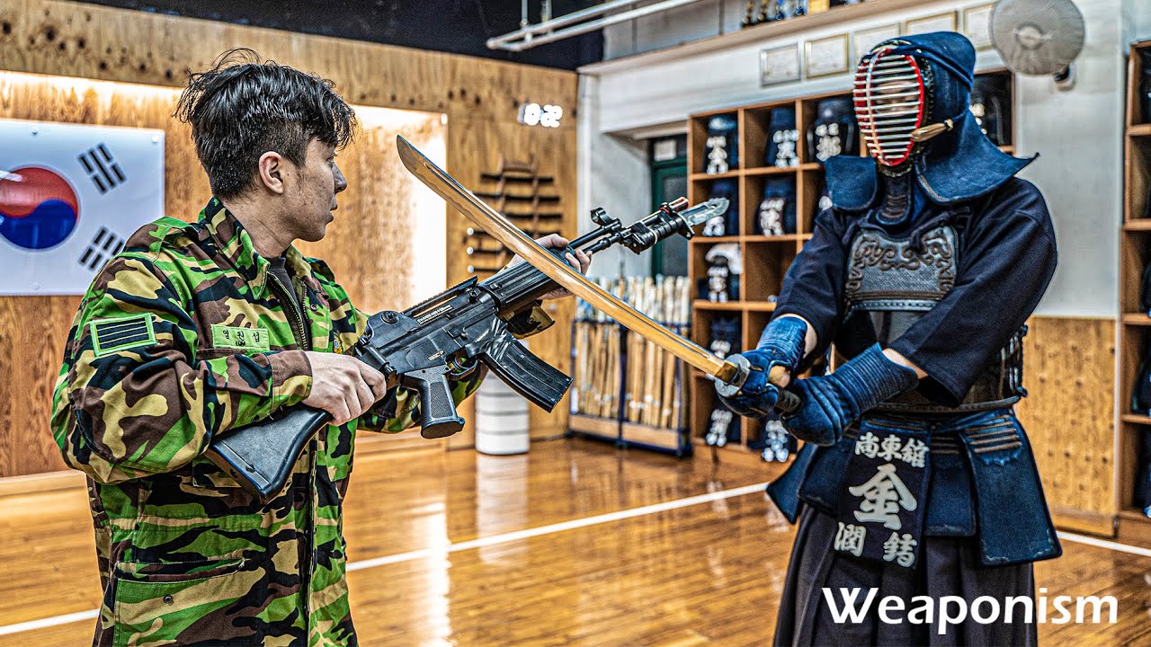 Can BAYONETS fight against KATANA?
