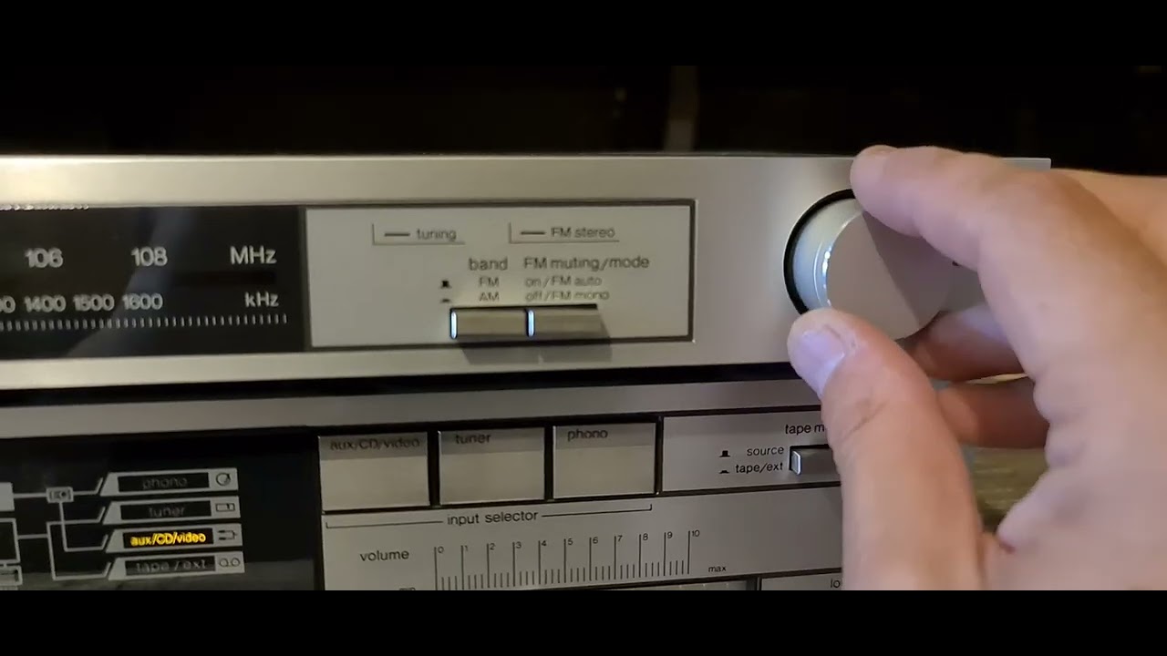 VINTAGE TECHNICS STEREO FM/AM TUNER/MADE IN JAPAN