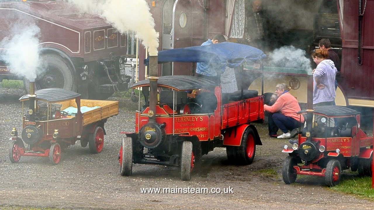 SMOKE AND STEAM IN  2017 - W.R.S.L.S. MODEL STEAM RALLY UK