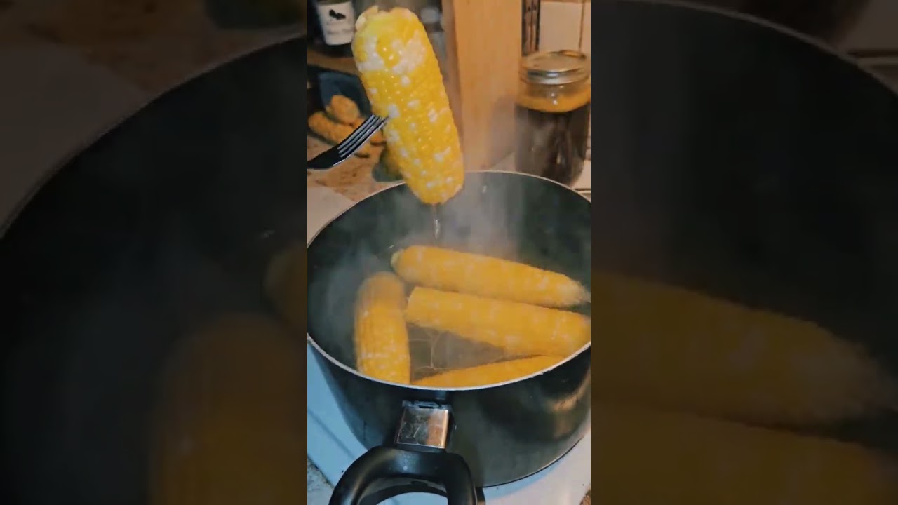 How to freeze corn on the cob. Use corn as needed* #corn ##preservingfood #savingmoney