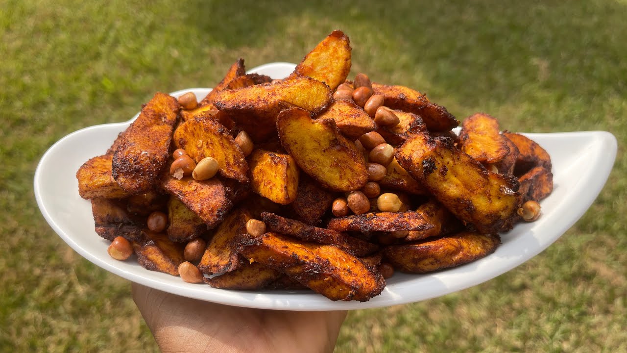 How I Make Kelewele At Home | Spicy Fried Ripe Plantains | Popular Ghana Street Food