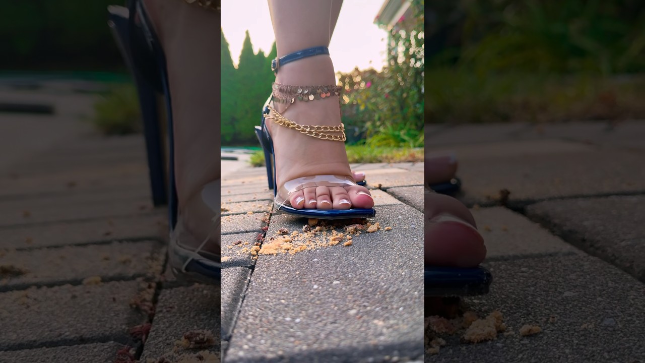 Cookie Stomp 🍪 👠 