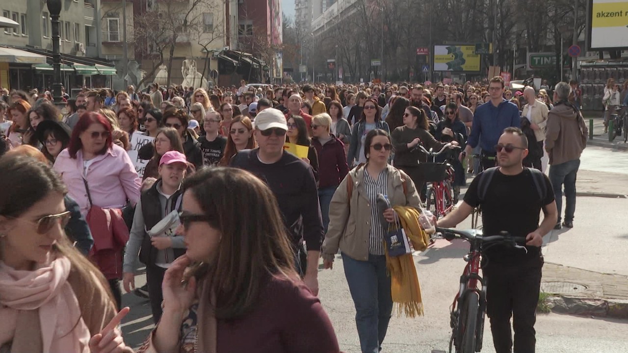 „Нема да нѐ снема“ - протестен осмомартовски марш во Скопје