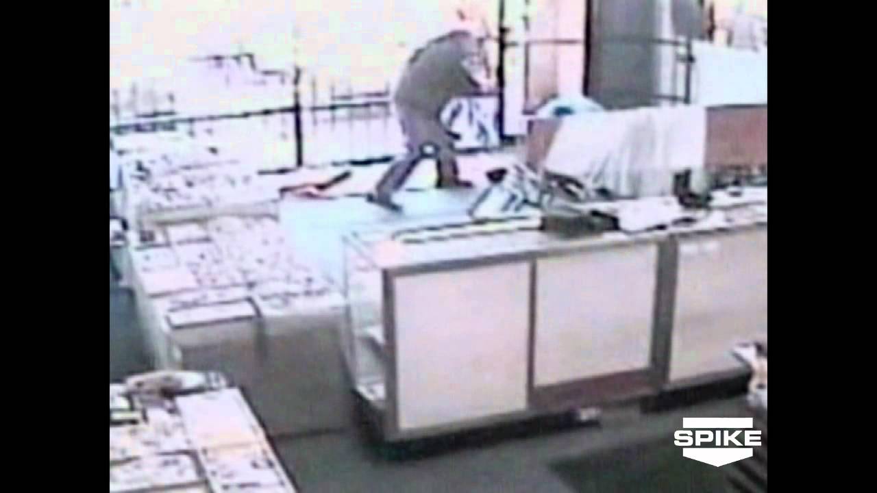 World's Wildest Police Videos: Jewelry Thieves Shot Blind