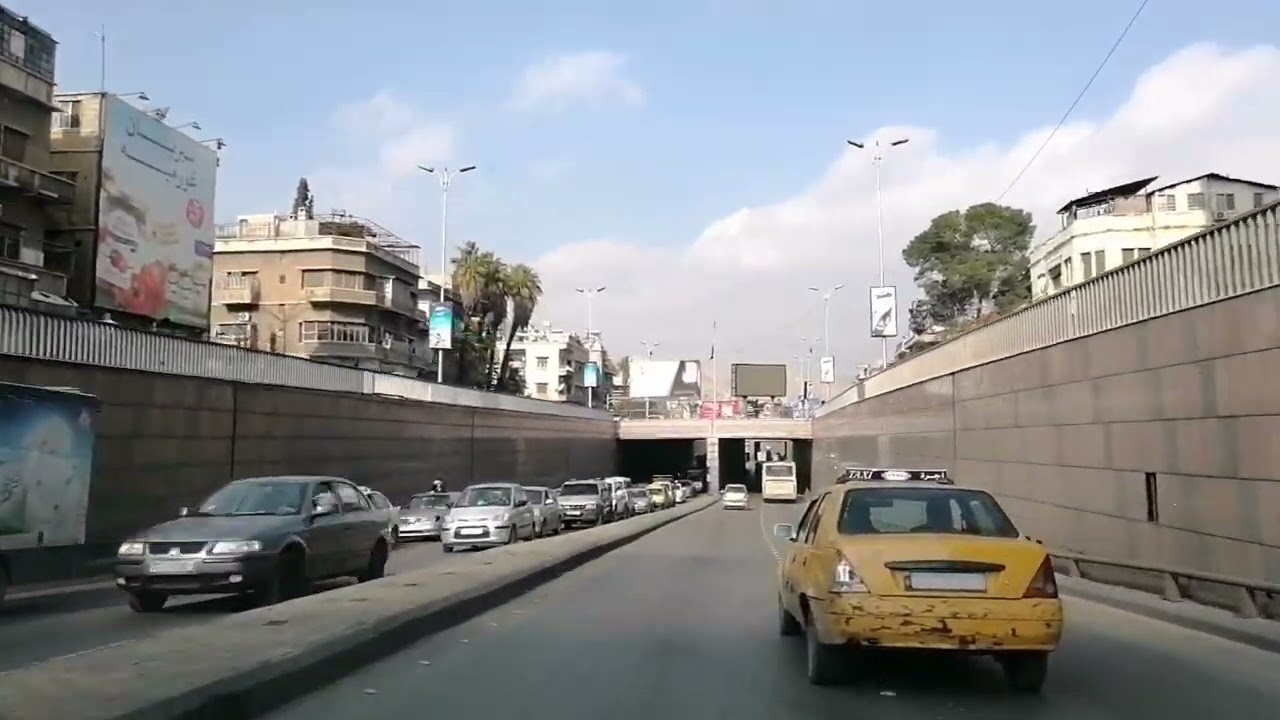 جولةفي شوارع دمشق/مشوارنا اليوم  لكراجات البولمان من طريق الثورة لحتى اتوتستراد العدوي لأول حرستا🛤️
