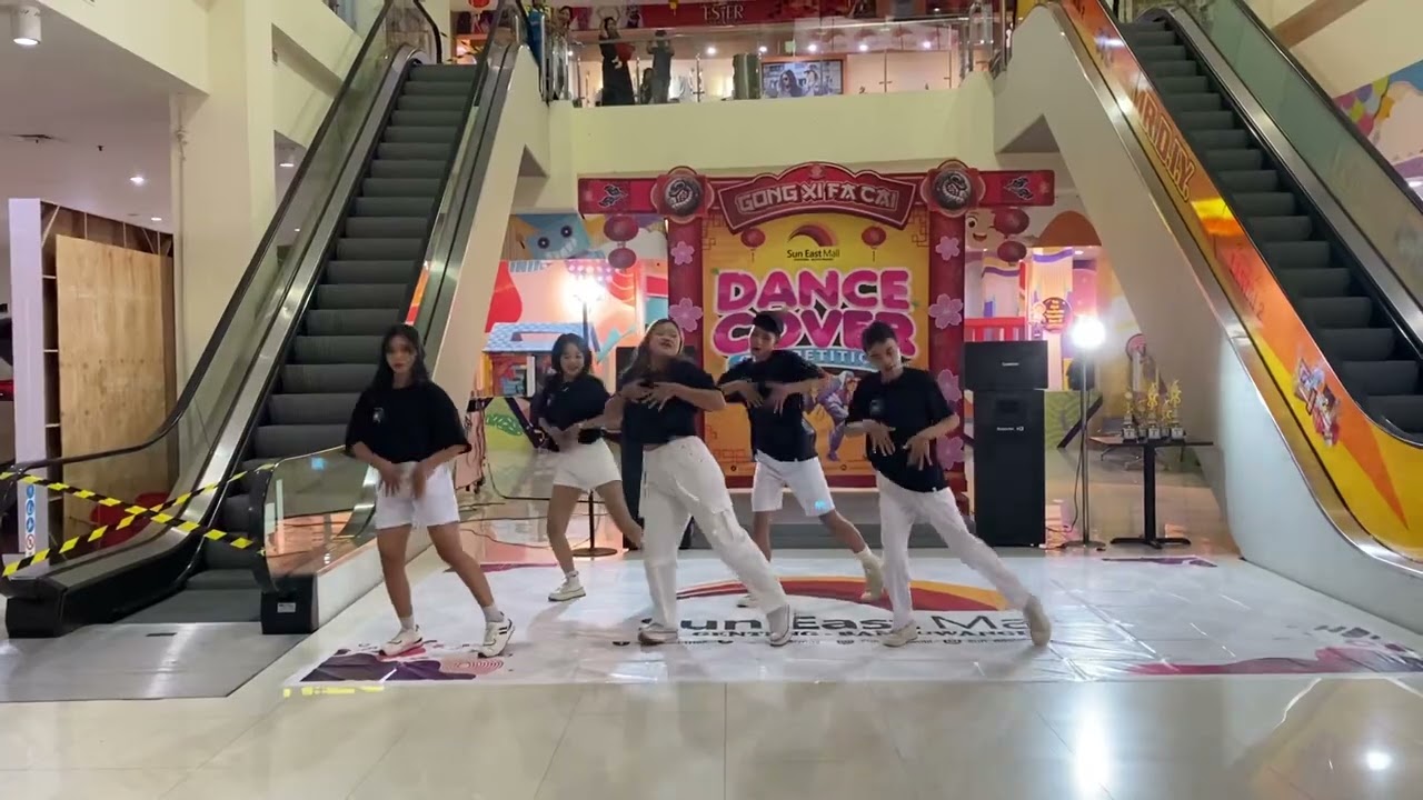 Rose & Bruno Mars - APT (Dance cover by SKYCrew) | Sun East Mall Dance Cover Competition