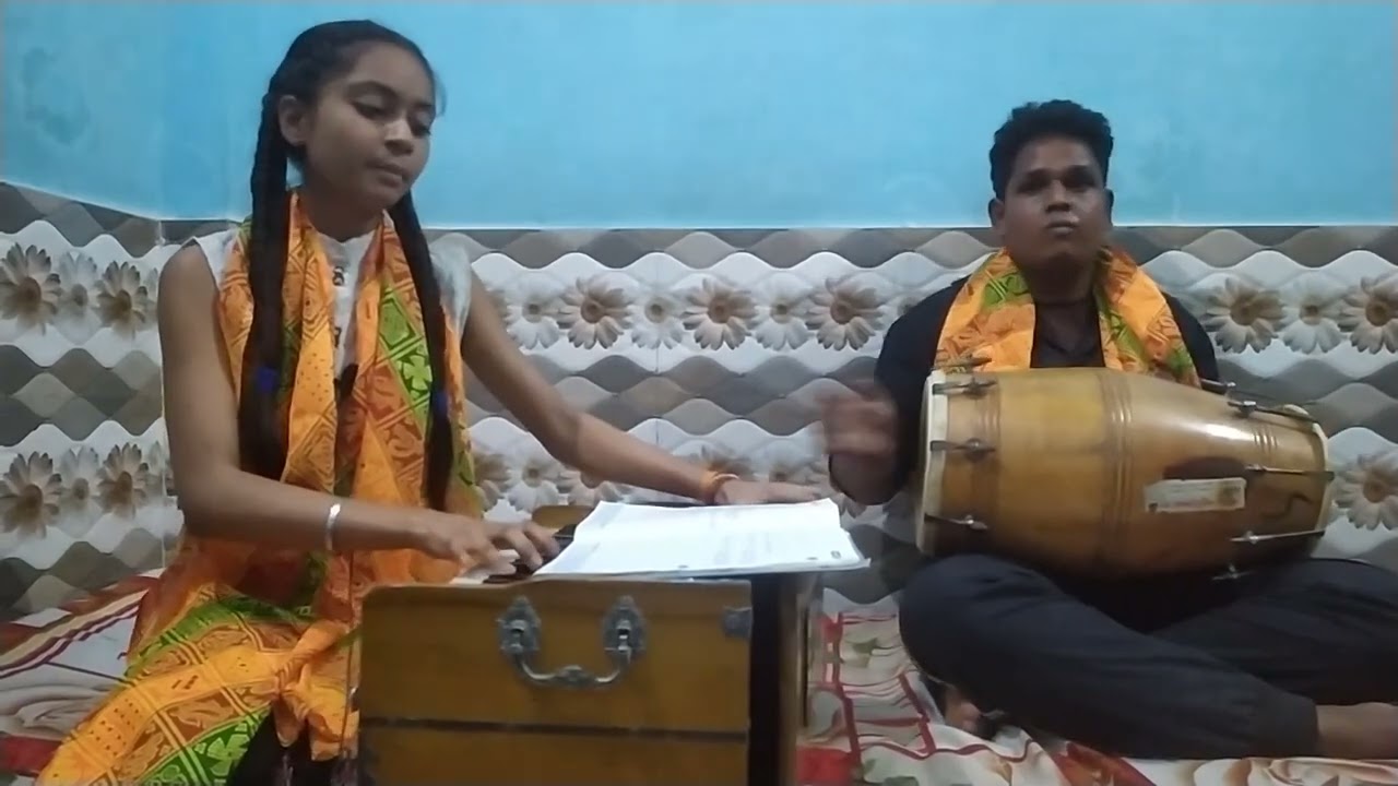 || होरिया में उड़े रे गुलाल || होली भजन || Holi speical bhajan ||#simransrivastava #bhajan#viralvideo