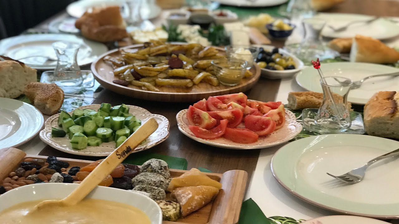 ENFES HAFTA SONU KAHVALTISI | ÇAYDANLIK ŞAKASI | TABU OYNADIK | YAKINLARIMLA BİR GÜN