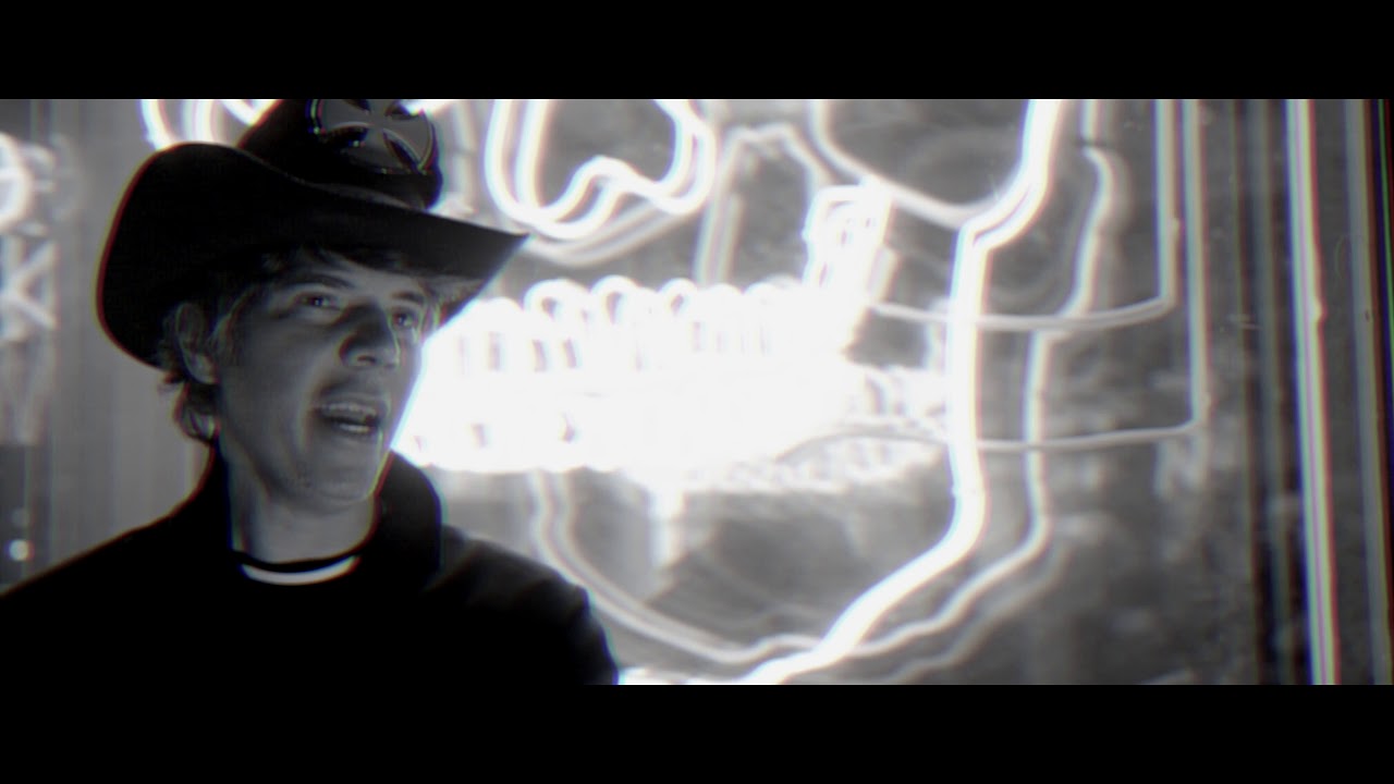 Maxi Trusso feat Franco Gaetani & MAAD - No hay Amor,  Goodbye everybody (Official Music Video)