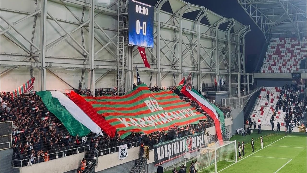 Video 1052 | Altay ~ Karşıyaka Derbisinde Yeşil Kırmızılı Tribünler 🔥 