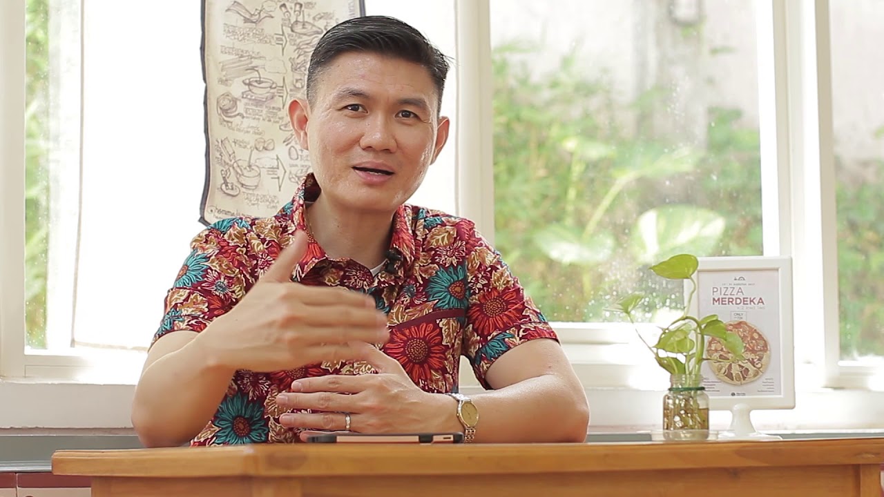 KETELADANAN KUNCI SUKSES PENDIDIKAN KARAKTER