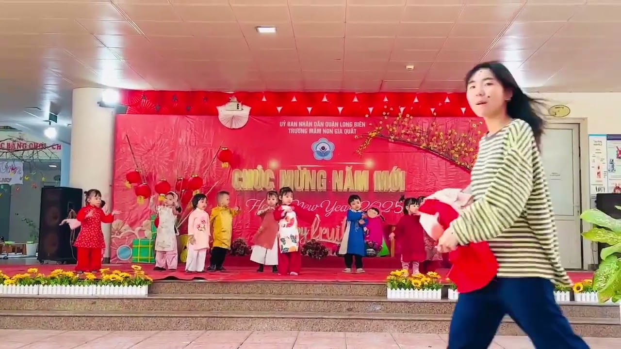 Múa : Tết - em Gấu