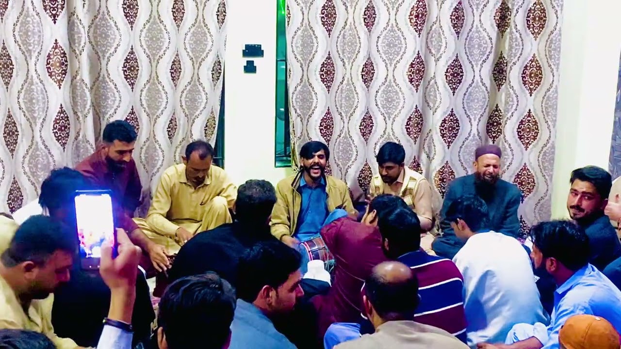 Ap k sher main hamwly 