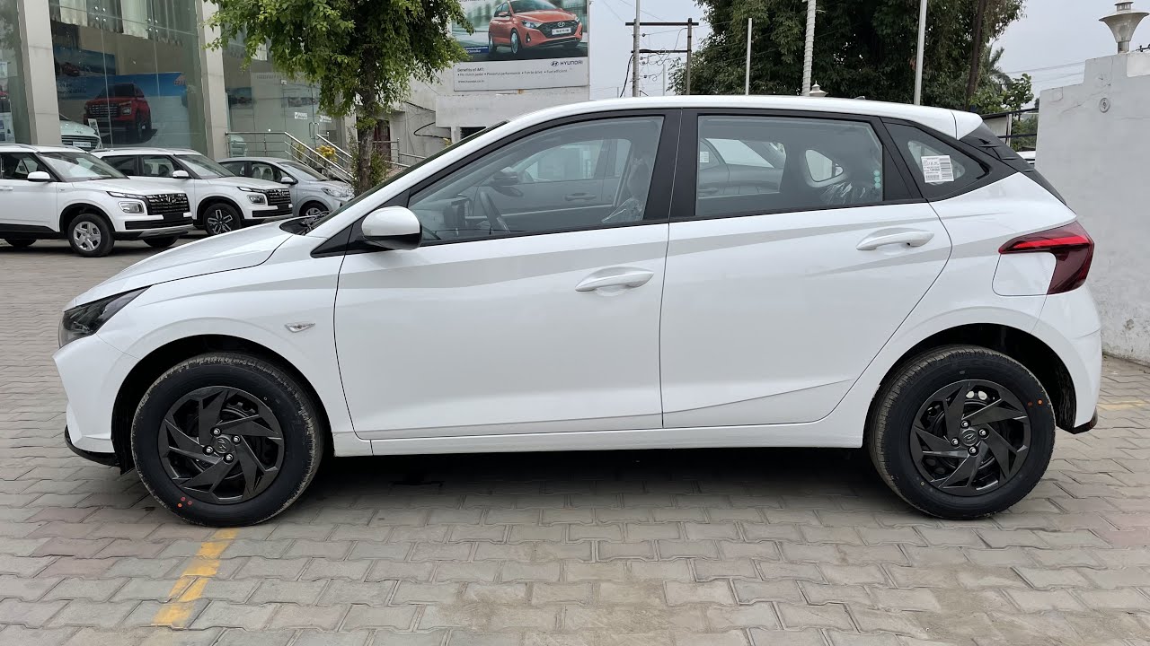 सिर्फ़ 7 लाख में i20 ❤️ | All New i20 Magna Base Model 😍