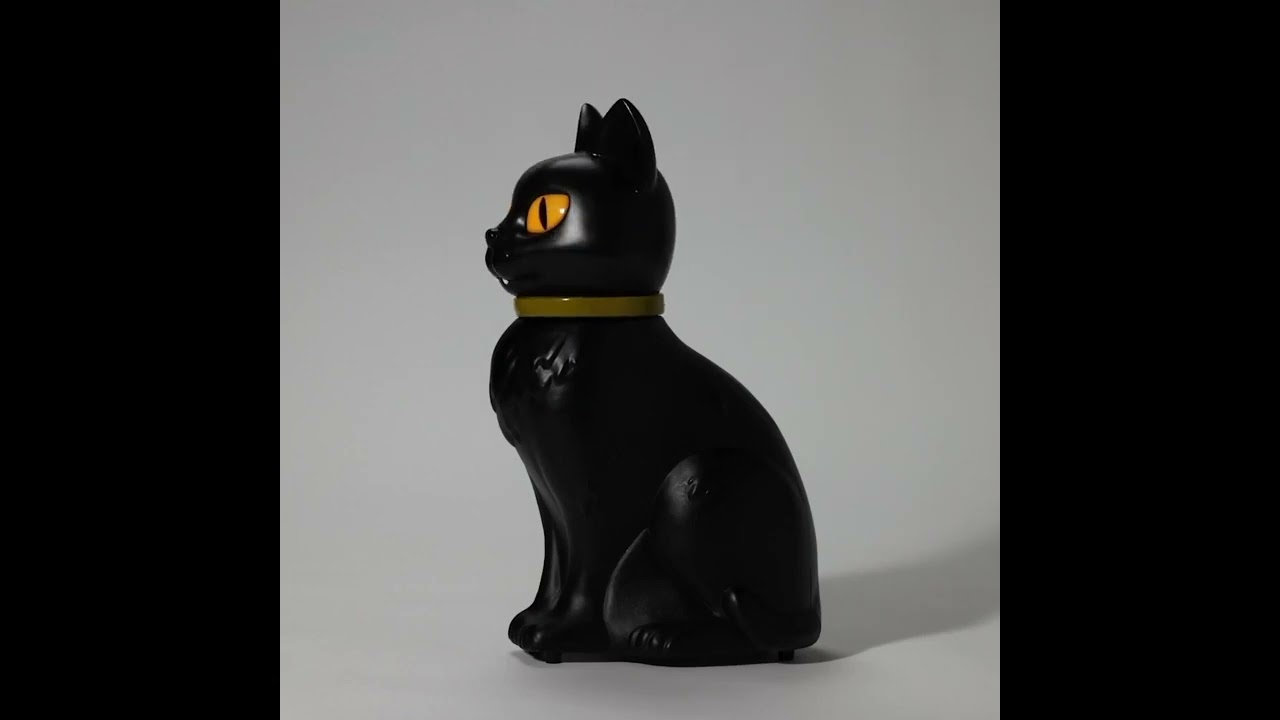 Target Halloween 2022 - Animated Black Cat