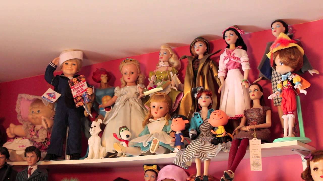 Collector Spotlight:  Kewpie83's Room Tour