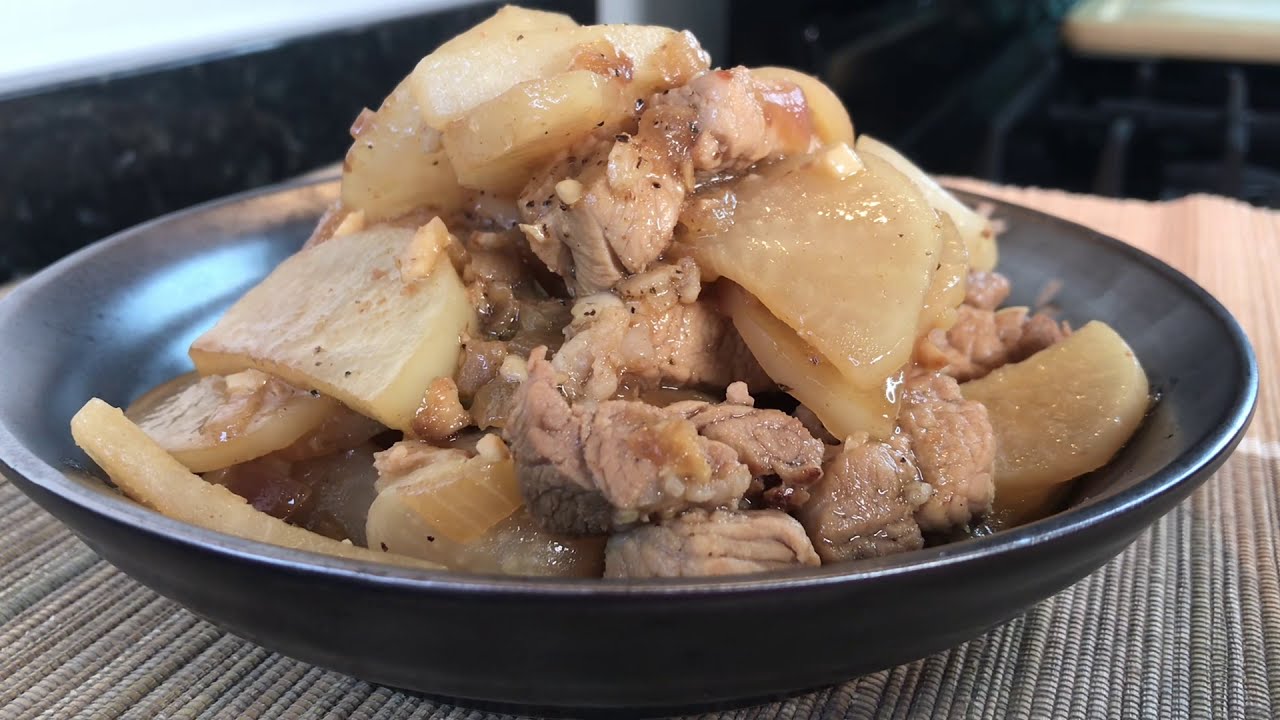 КИЛАВИНГ ЛАБАНОС СО СВИНИНОЙ (МАРИНОВАННЫЙ ДАЙКОН СО СВИНИНОЙ)