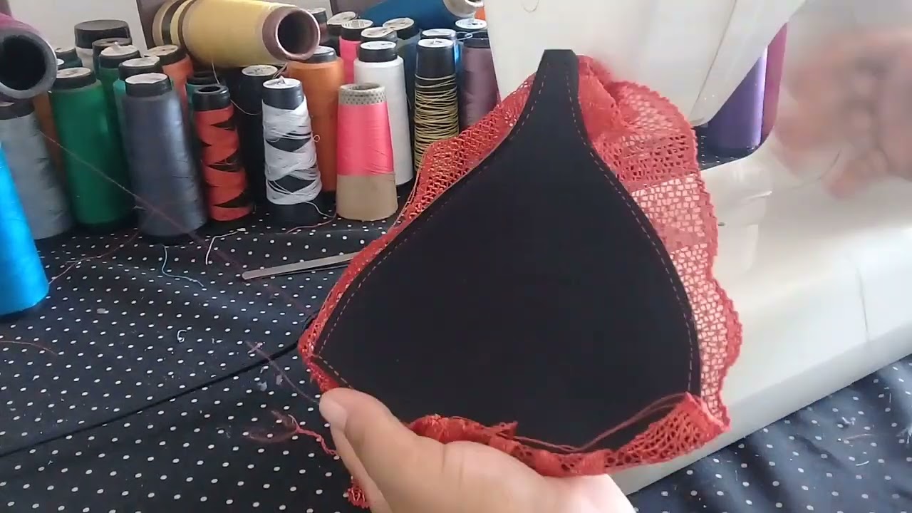 Costurando sutia estilo top em renda
