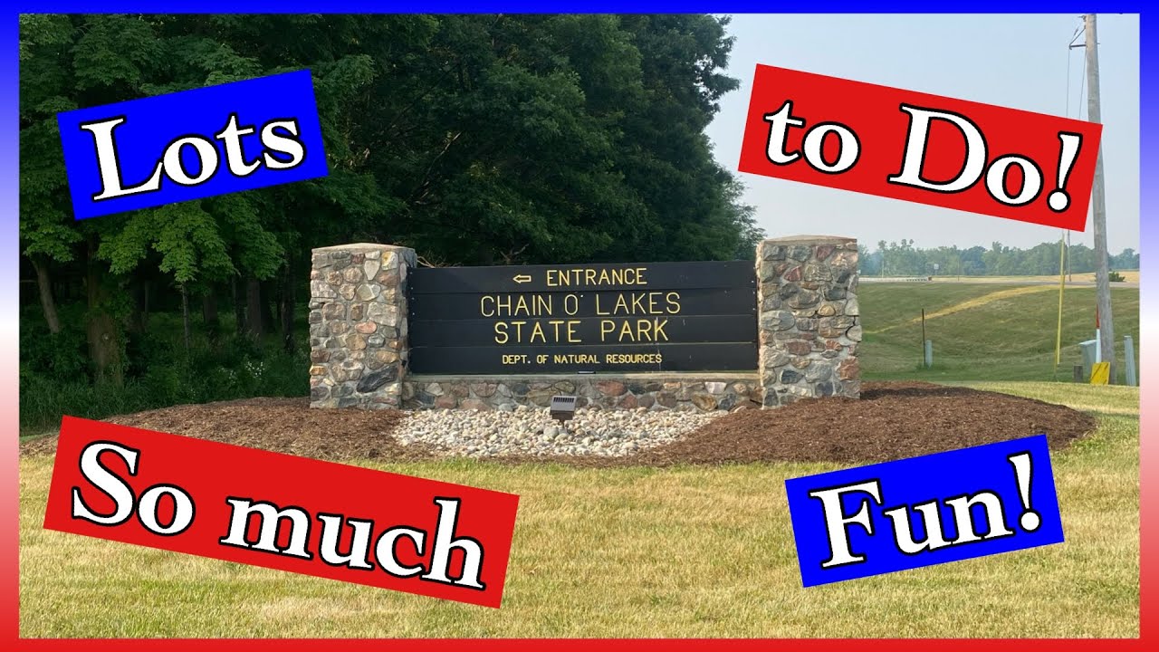 Exploring Chain O Lakes State Park (Albion, Indiana) by kayak.