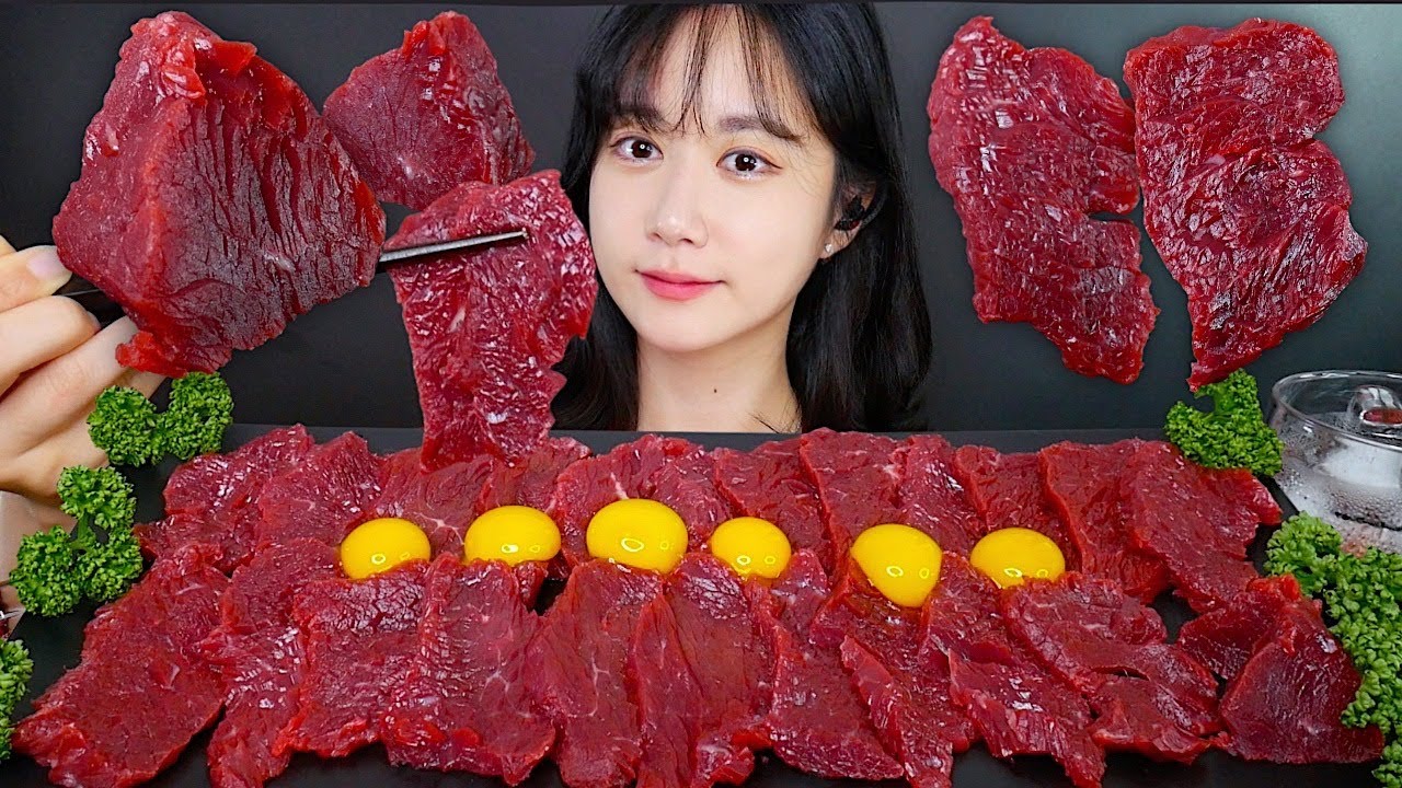 ASMR MUKBANG | Свежая Сырая Говядина + Желток Перепелиного Яйца❤️ Юхое | eating