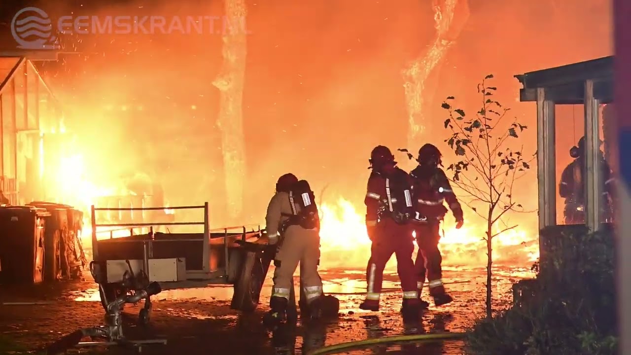 Uitslaande brand in Leermens snel onder controle; asbest vrijgekomen