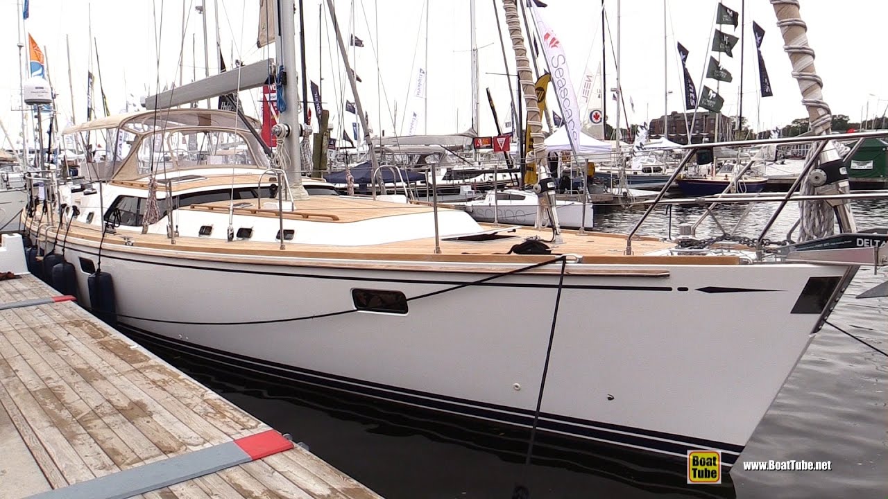 2014 Hylas 70 - Quick Deck Walkaround - 2016 Annapolis Sailboat Show