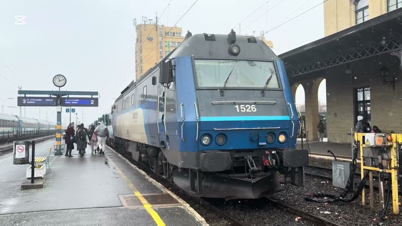 Egy kis vasútforgalom a Mohácsi Busójárás idején Pécsen 