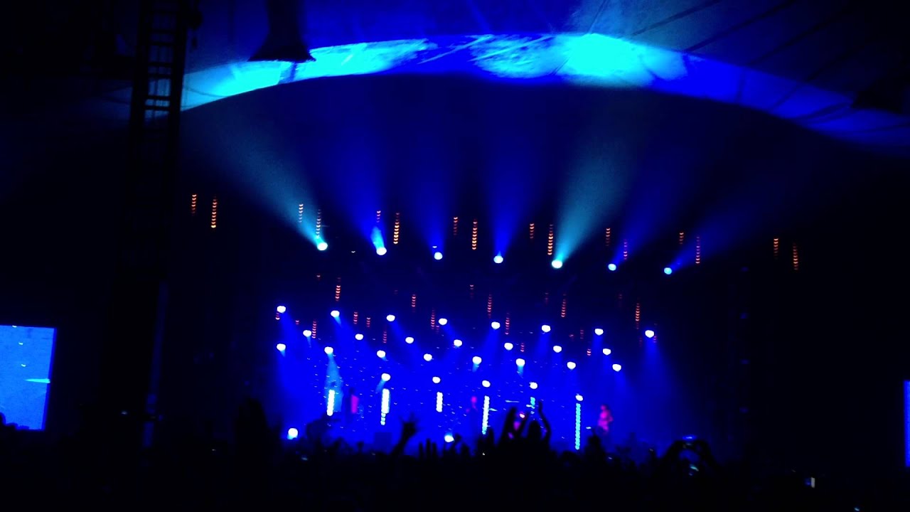 M83 - Midnight City @ Heineken Open'er Festival 2012