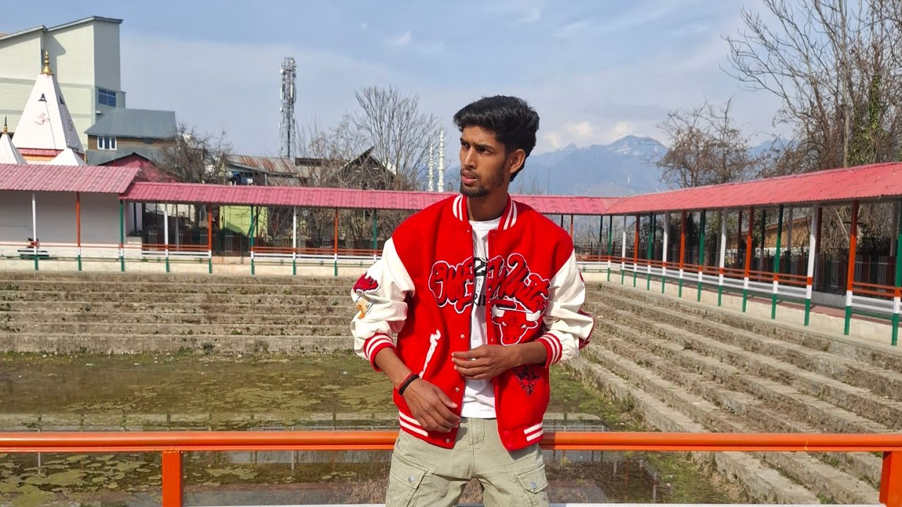 Aj VLOG ME DADII KO LE AYE  (KHANA PEENA BAND KR DIYA MNA )