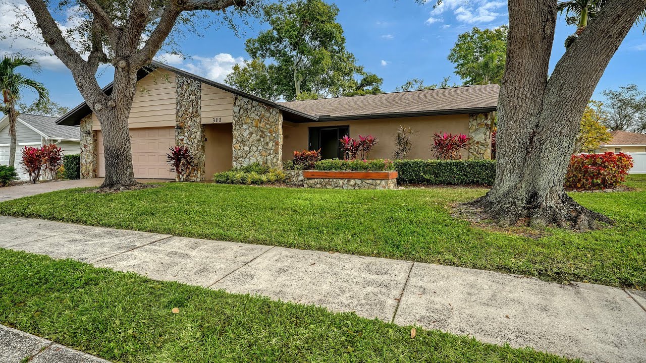 311 76th Street NW Bradenton, FL | ColdwellBankerHomes.com