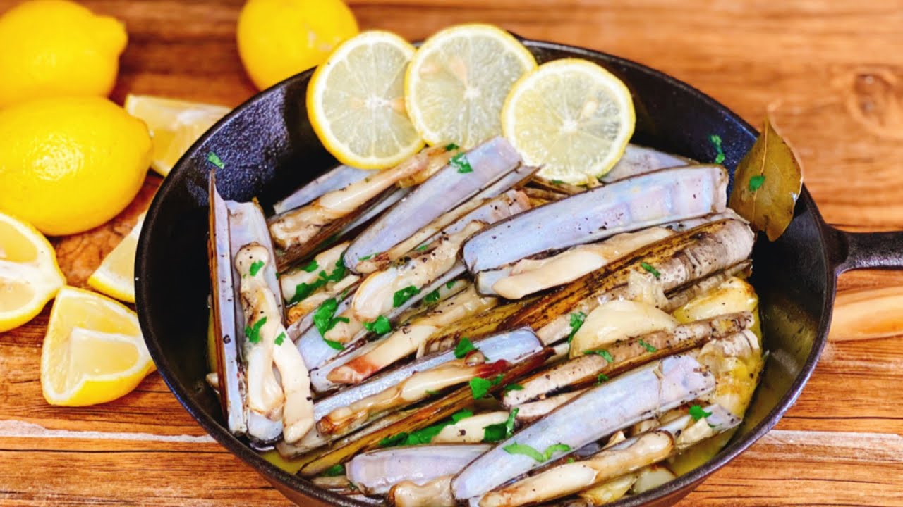 NAVAJAS A LA PLANCHA CON AJO Y VINO BLANCO