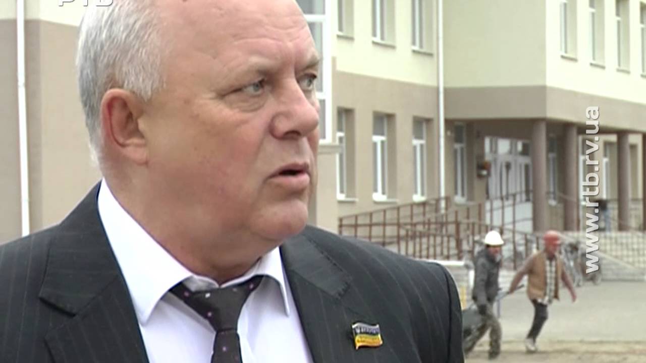 В селі Тинне Сарненського району добудовують одну з найбільших шкіл України