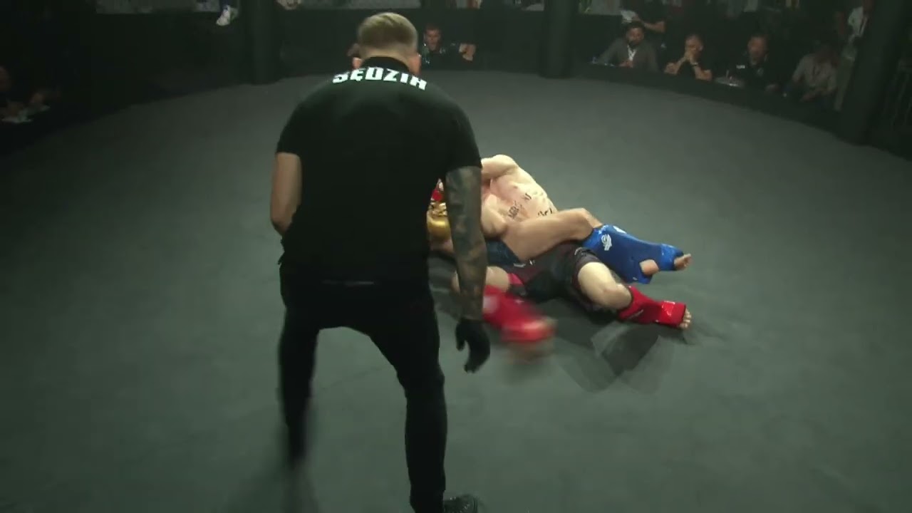 APEX Fighting Championship: Słaby vs Kopczyński