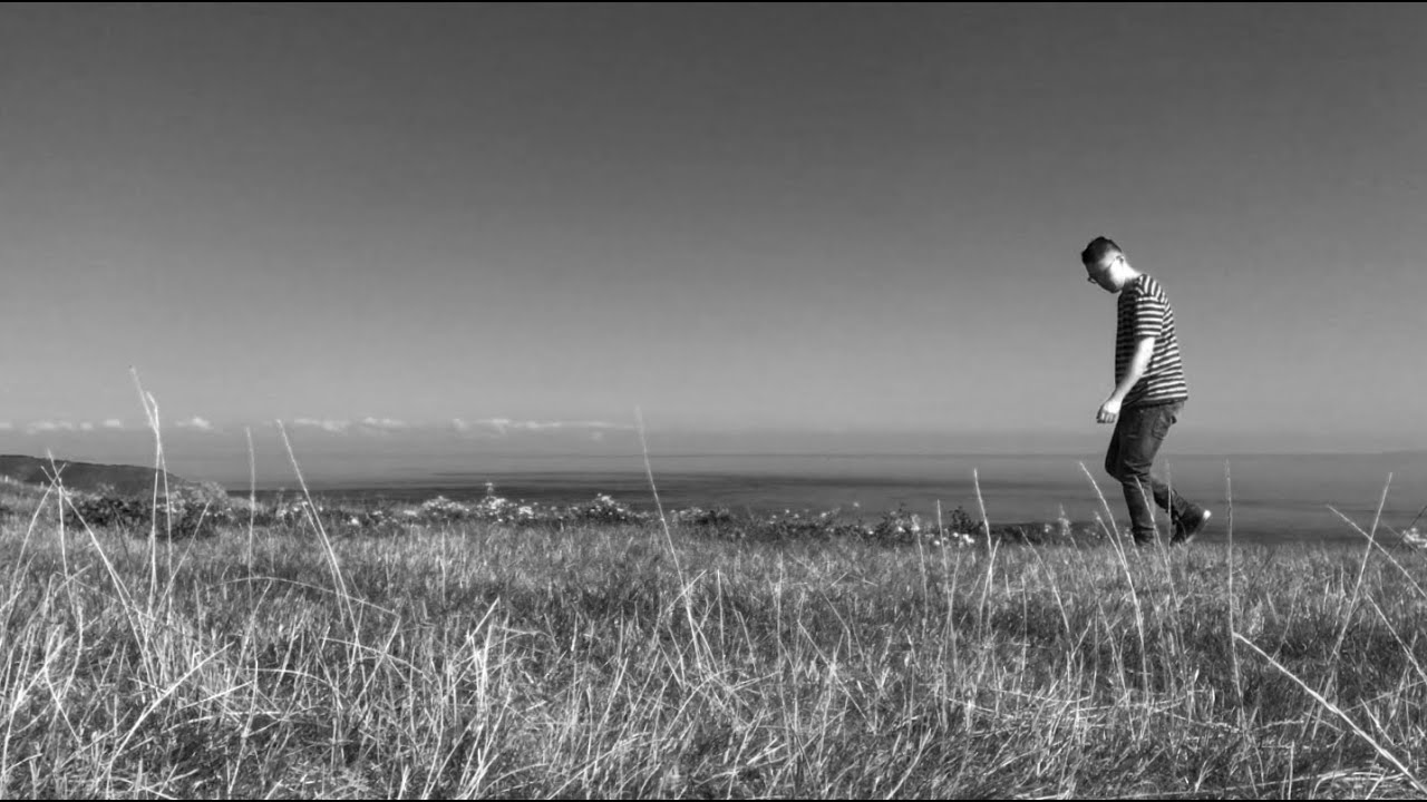 Take Me Back to the Ocean - OFFICIAL MUSIC VIDEO by The Mollusc Dimension (English subtitles)