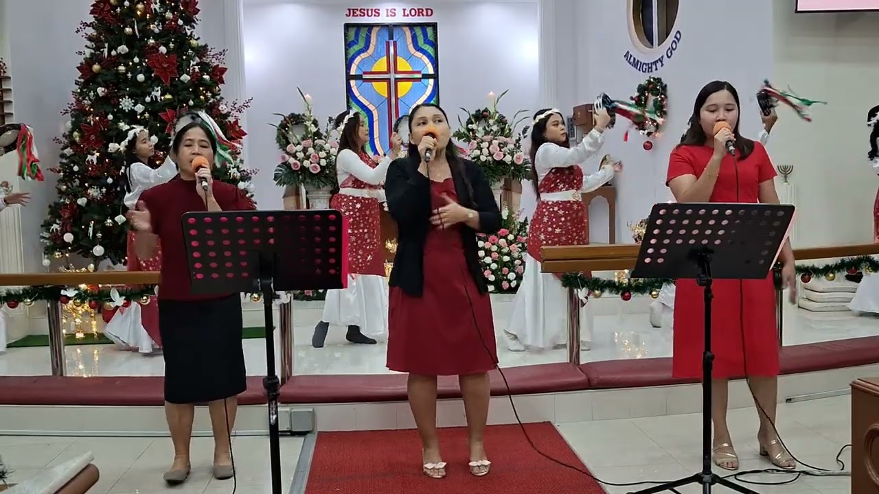 Puji dan Sembah semasa Kebaktiaan Krismas 