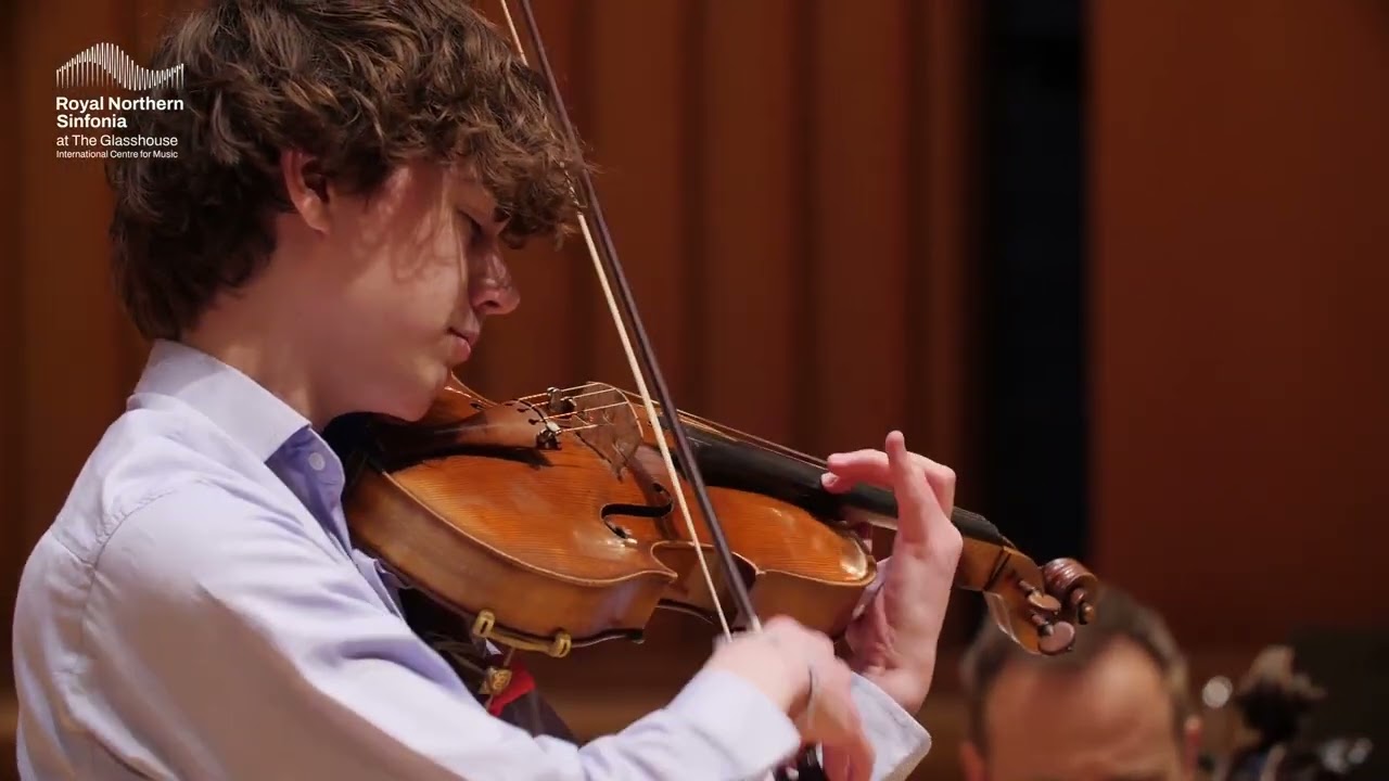 Extract from Britten's Lachrymae, performed by Jackson Hill (Cecil Aronowitz 2025)