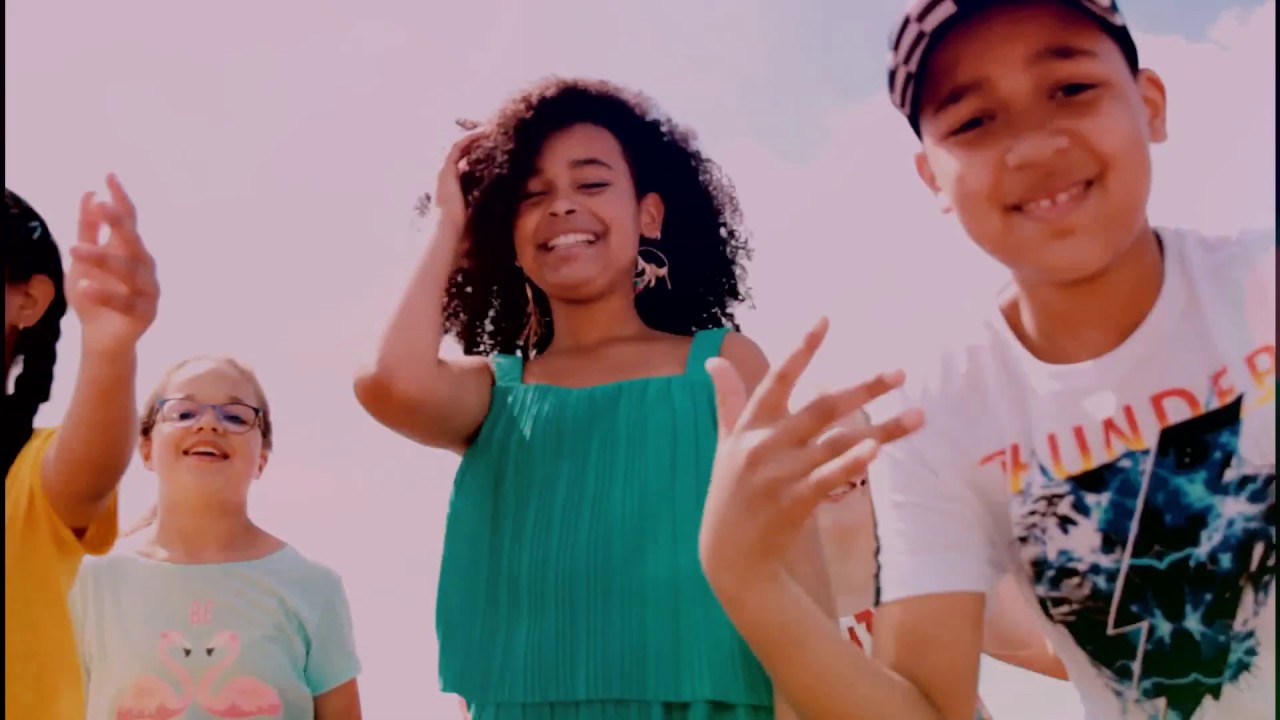 Ivayo ft. Joya - Vakantie Leven (Prod. By ZIQ) Official Video