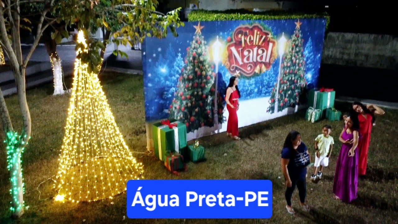 Decoração de Natal em Água Preta-PE, Dezembro 2025.
