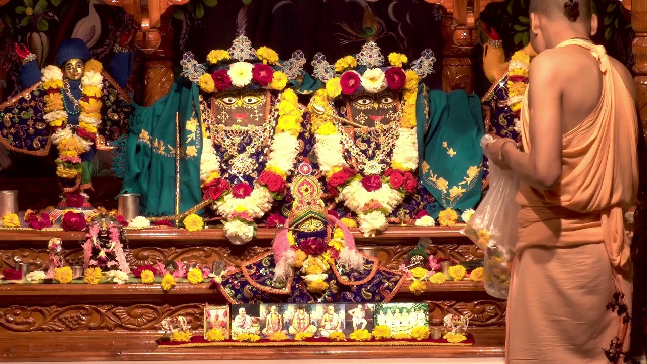 LIVE ISKCON Govardhan || Darshan Ārati  & Guru Puja