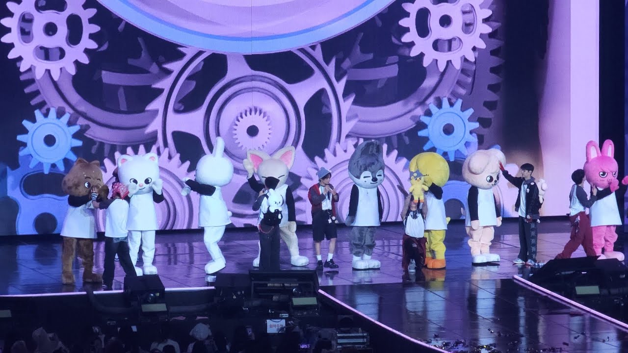 250216 straykids 5TH FANMEETING ‘SKZ 5’CLOCK’  full ver. 스트레이키즈 파이브클락 팬미팅 막콘 풀버전👼(no vcr)