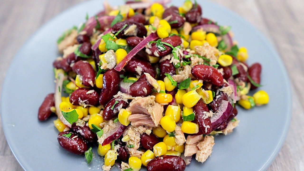 Schnell und einfach! Salat mit Thunfisch, Bohnen und Mais
