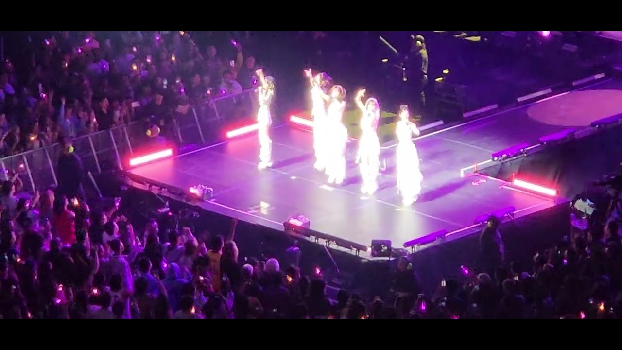 Fire in the Belly by #LeSserafim at #climatepledgearena 09/17/2025
