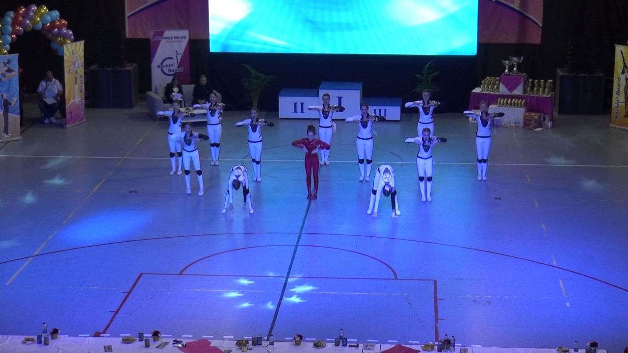 ROCK AND MAGIC SE, Hungary - Panem - junior formation - Hun. Champ. 2016